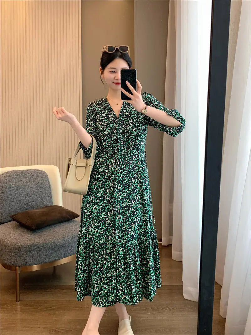 Elegant V-Neck Long Sleeve Floral Dress for Women