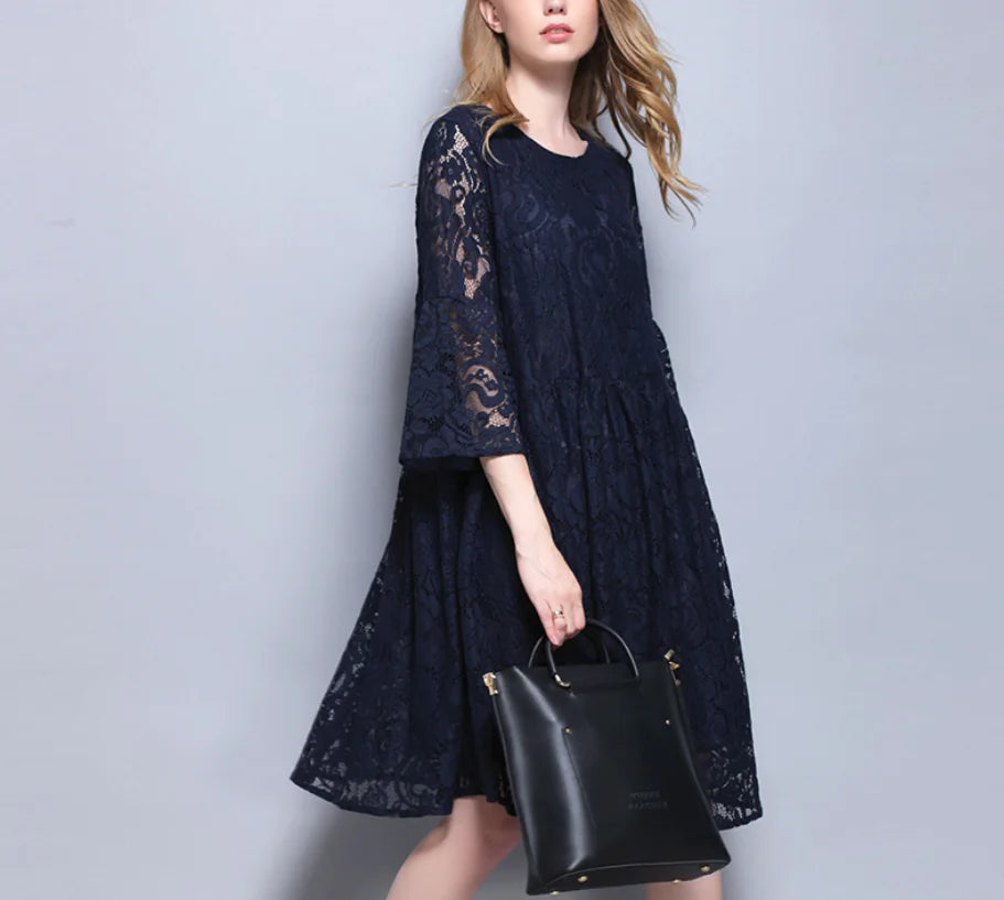 2019 Autumn Plus Size Lace Dress with Bell Sleeves